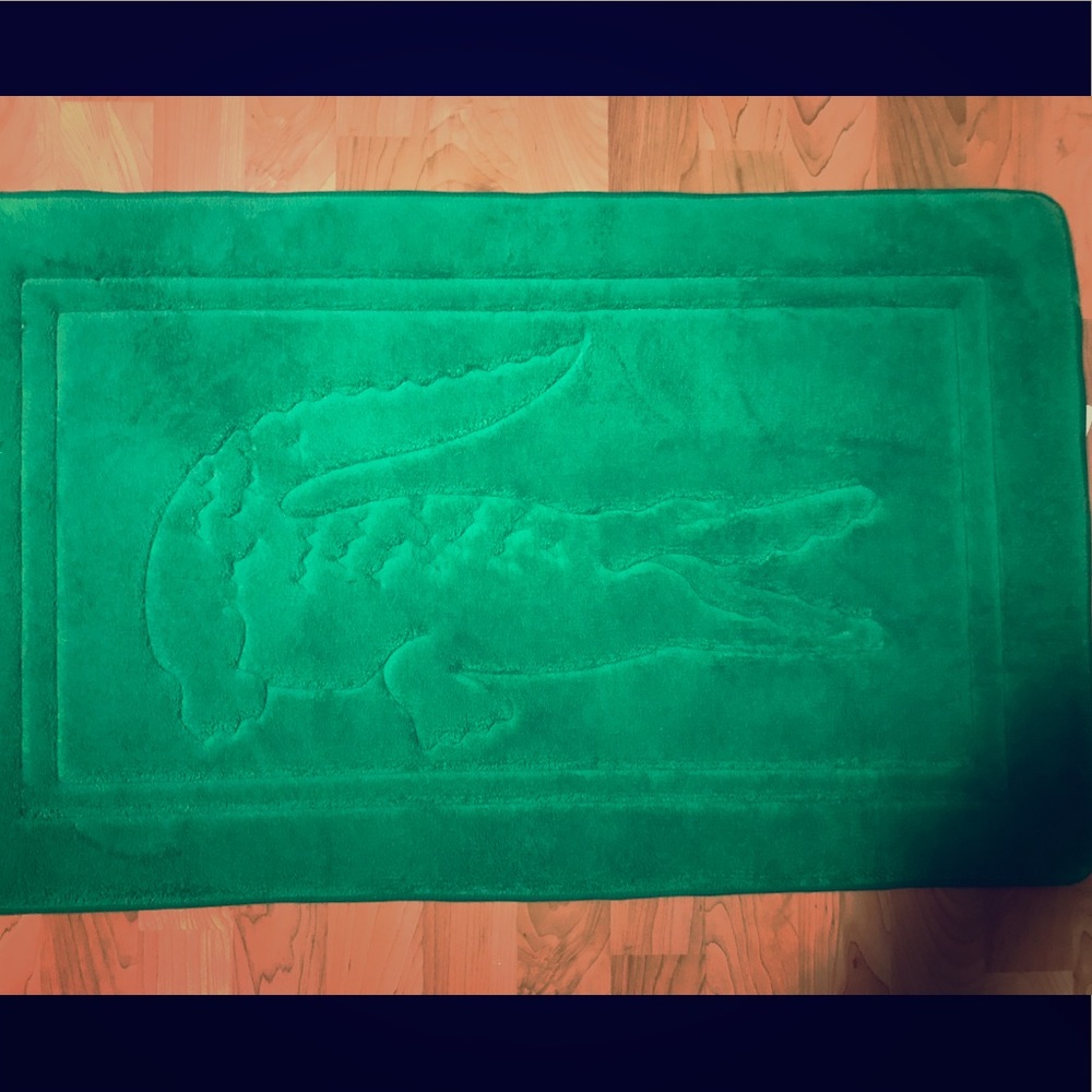 Lacoste alligator rug